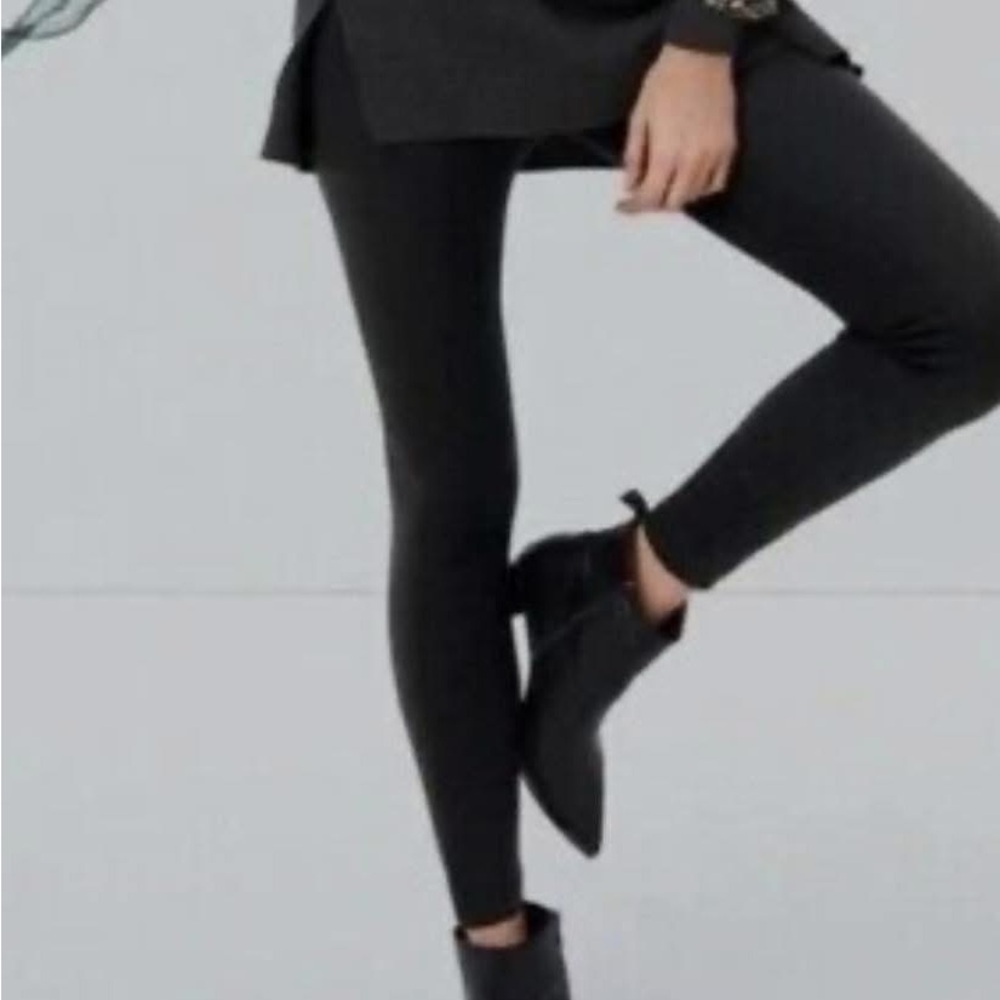 Cabi 3932 Lanky Leggings Black Fall 2020 Medium EUC